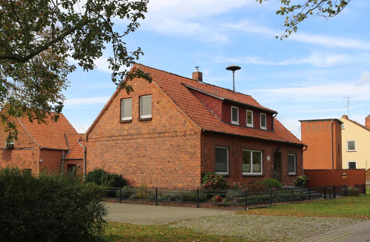 Am Storchennest Apartment Damnatz Exterior photo